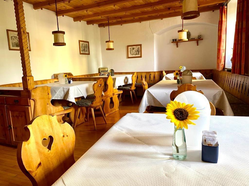 Hotel Garni Sonne Mals im Vinschgau Exterior foto